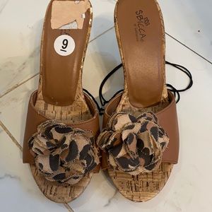 women’s casual shoes